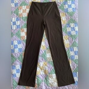 Lululemon Smooth Fit Pull-On High-Rise Pant
Regular